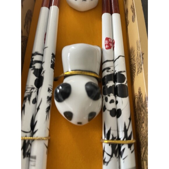 Authentic Chinese Wooden Chopsticks Set with Panda Holders  New in box - Picture 2 of 10